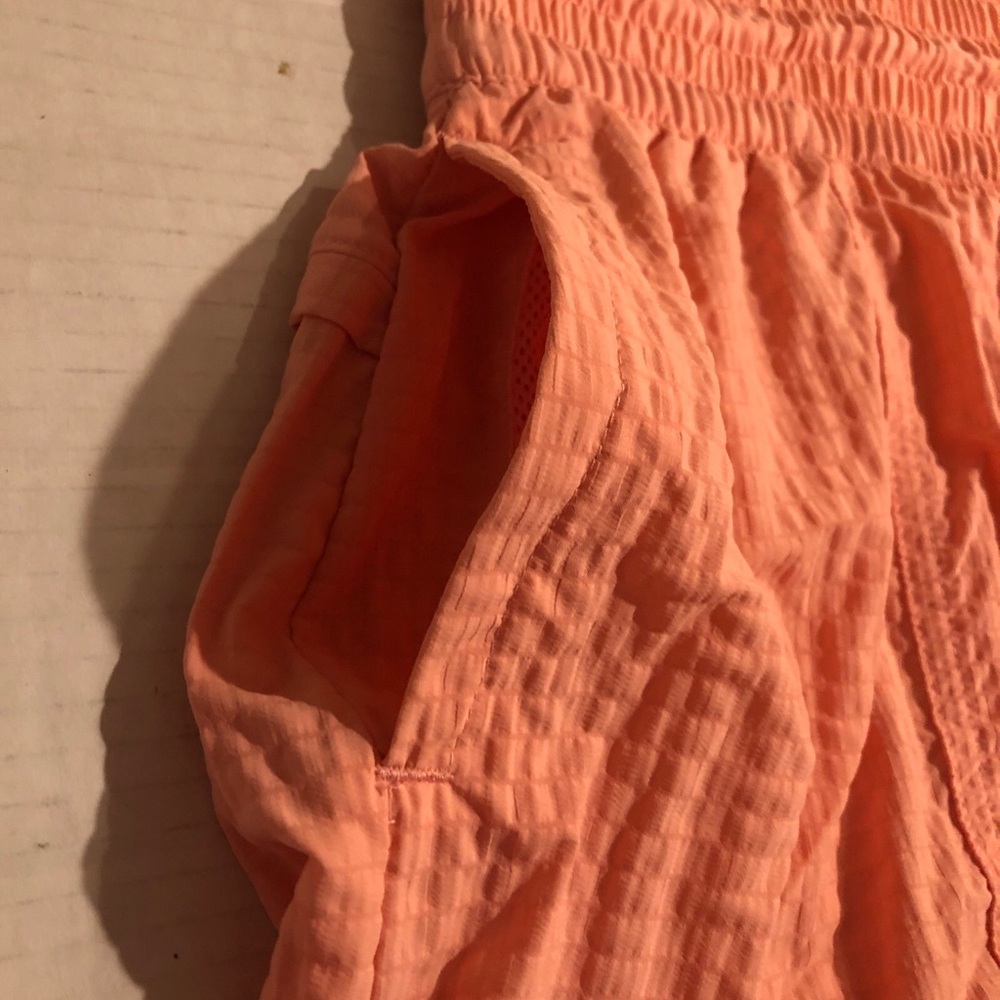 Columbia Women’s Size XL Boundless Trek Active Short Regular Fit 3" Inseam Pink - Picture 6 of 13